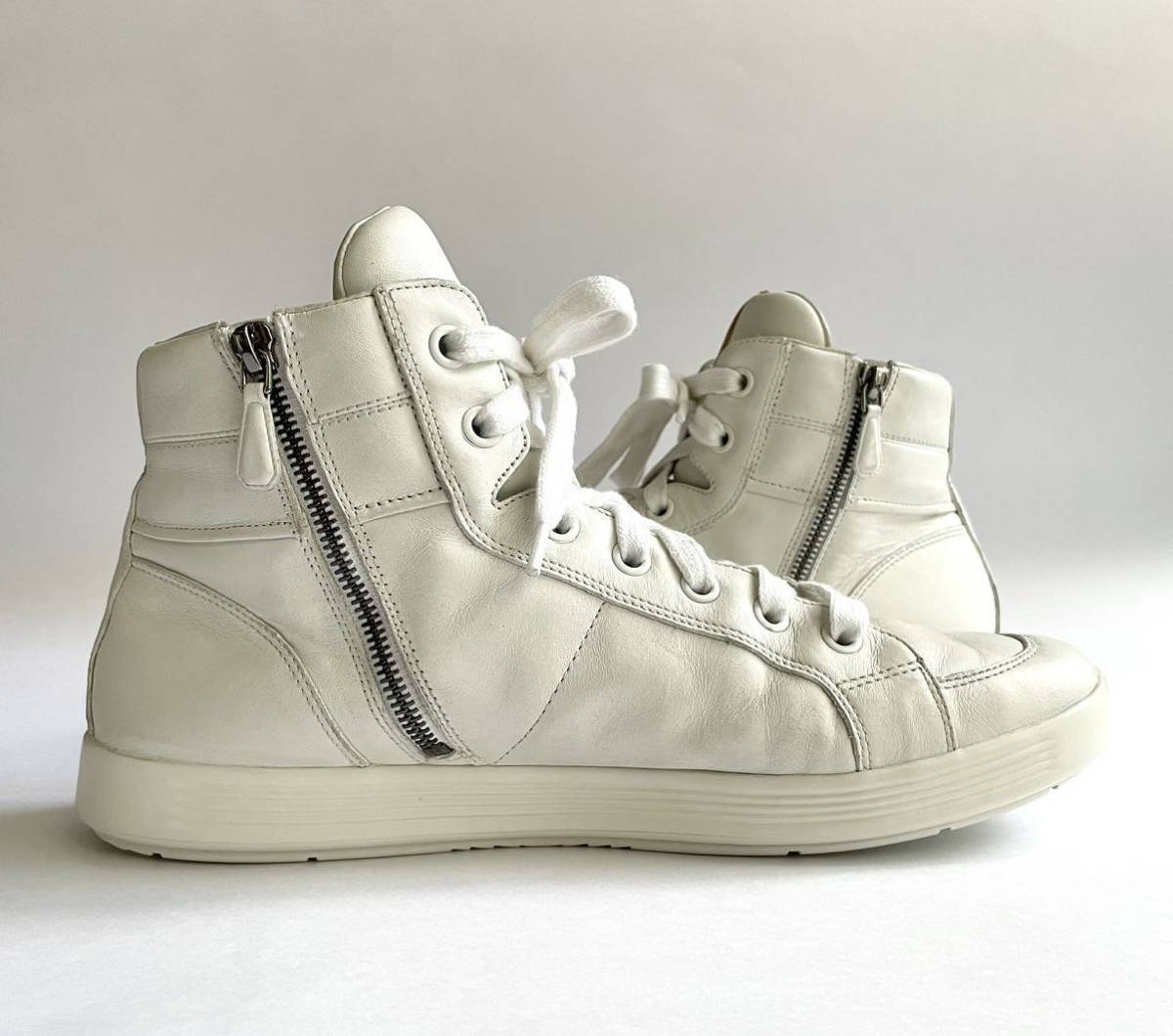 PRADA ZIP Hi Top Leather Sneaker White プラダ ジップ ハイカット