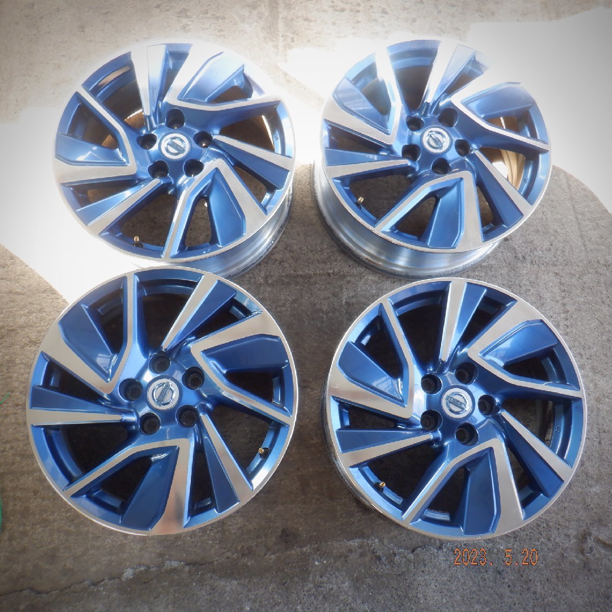 ☆リーフ　純正　17X6.5J　PCD.114.3　オフセット45　5穴　アルミホイール４本　：29207
