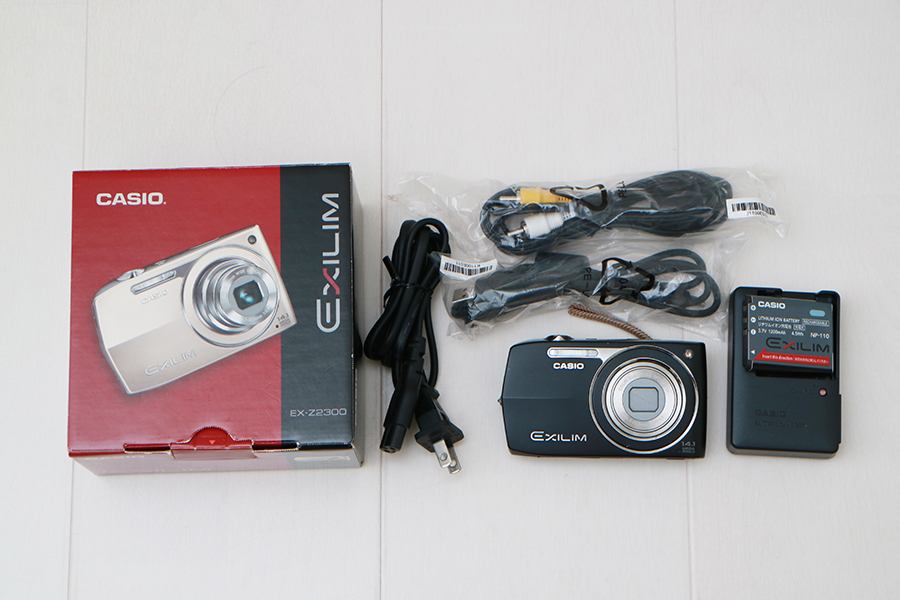 カシオ エクシリム ＞ CASIO EXILIM EX-Z2300 ＜ 5倍ズーム 1410万画素 
