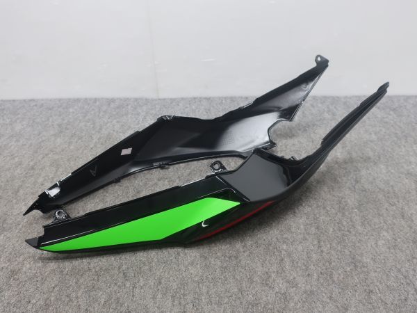 Ninja650 ’21 KRT Edition 純正 テールカウル ●120サイズ X24011K T05K 00