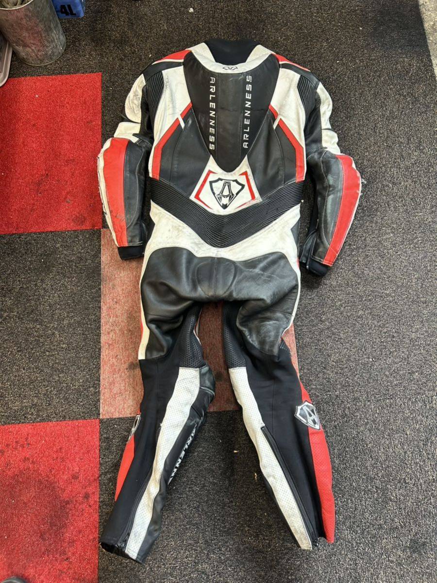 新品 見苦しく MFJ公認 BERIK レーシングスーツ 革ツナギ サイズ50 