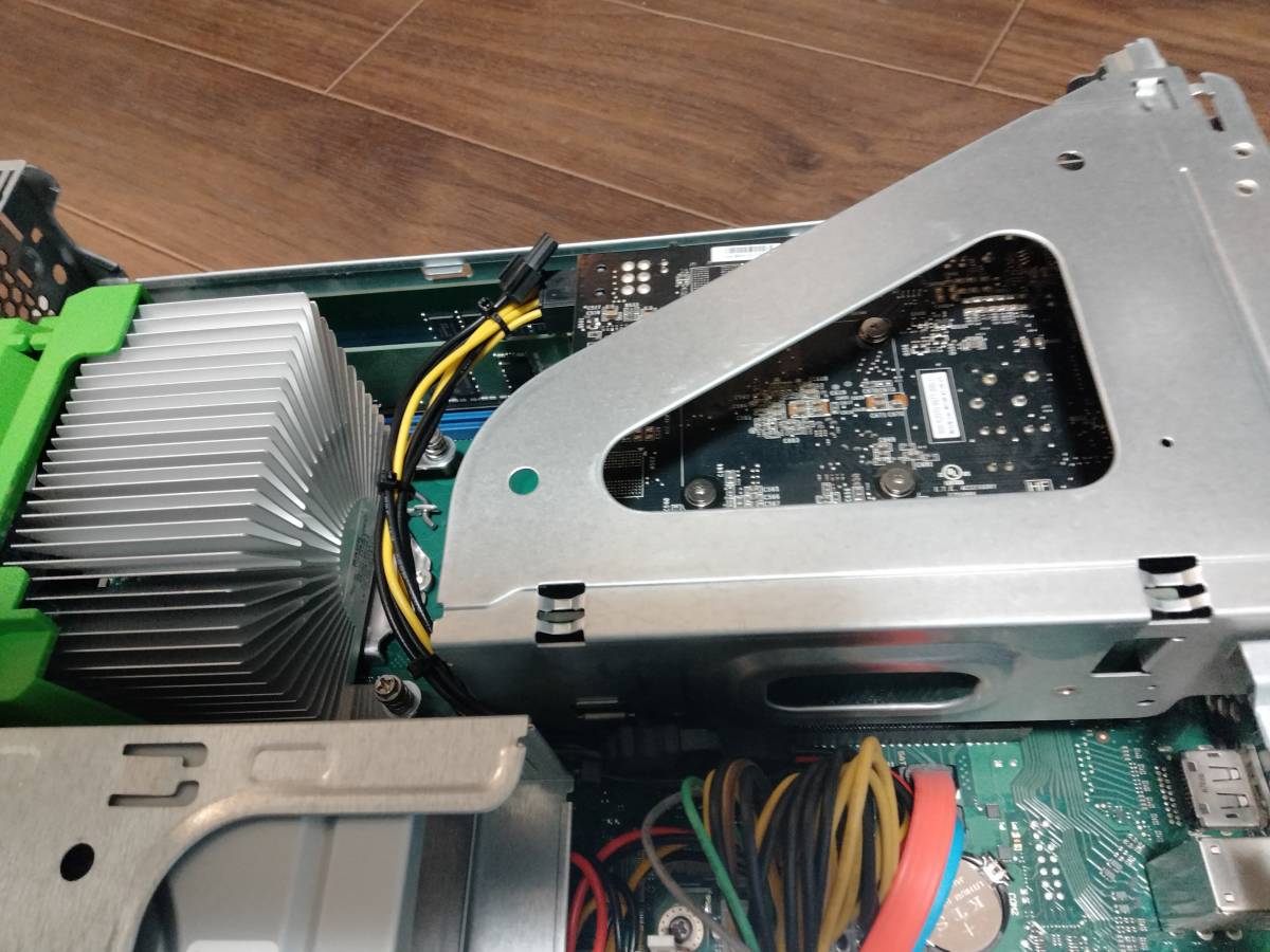 FMVD30018P　ESPRIMO D587RX　GEFORCE GTX650ti　intel Core i5-7500　SSD256GB_4