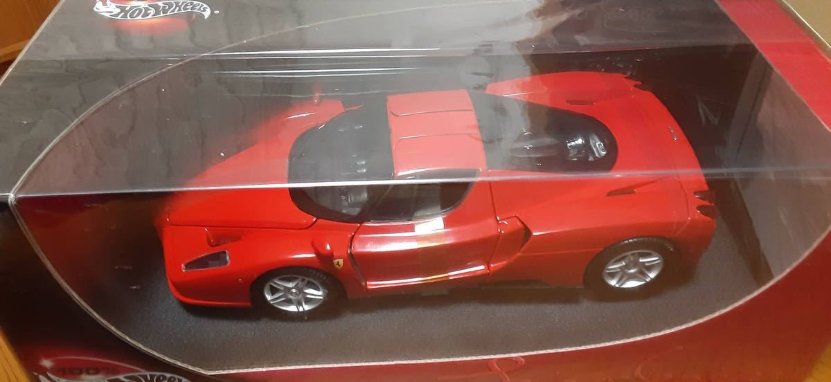ホットウィール 1⁄18 フェラーリ Hot エンツォ Wheels ミニカー ENZO