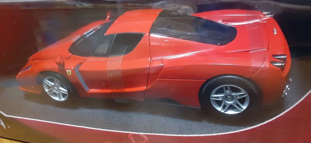 ホットウィール 1⁄18 フェラーリ Hot エンツォ Wheels ミニカー ENZO