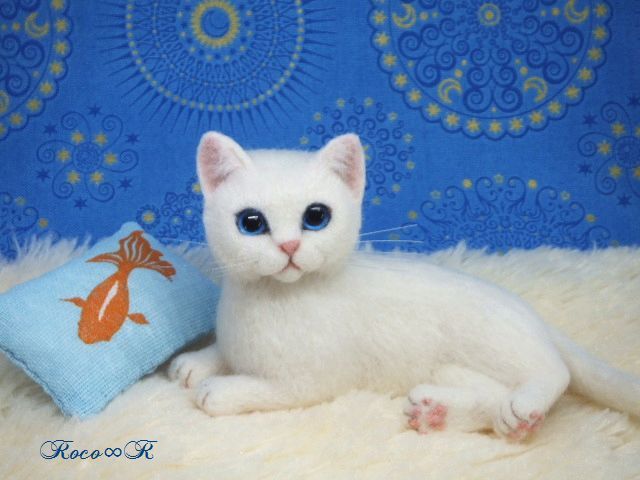 羊毛フェルトのパステル三毛猫 | APPS-BICENTENARIO-PRD-01
