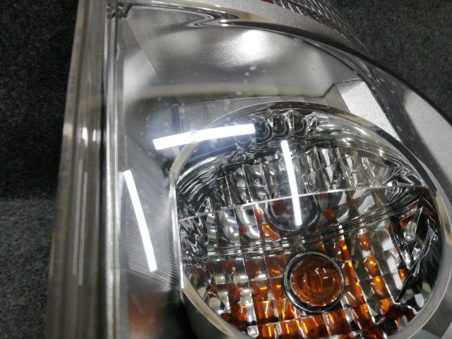 トヨタ 70系 ヴォクシー ZS煌 前期 ZRR70 ZRR75 右テール LED点灯OK