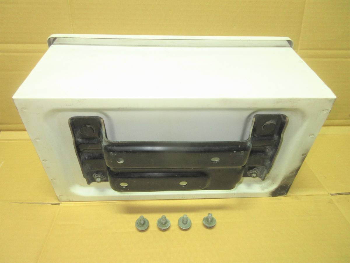 新M管理64063 H14 ミニキャブ U62T】★工具箱 鍵付き★カラー:カルガリーホワイト W74 ■ 新M管理64063 H14 ミニキャブ U62T】★工具箱 鍵付き★カラー:カルガリーホワイト W74 ■