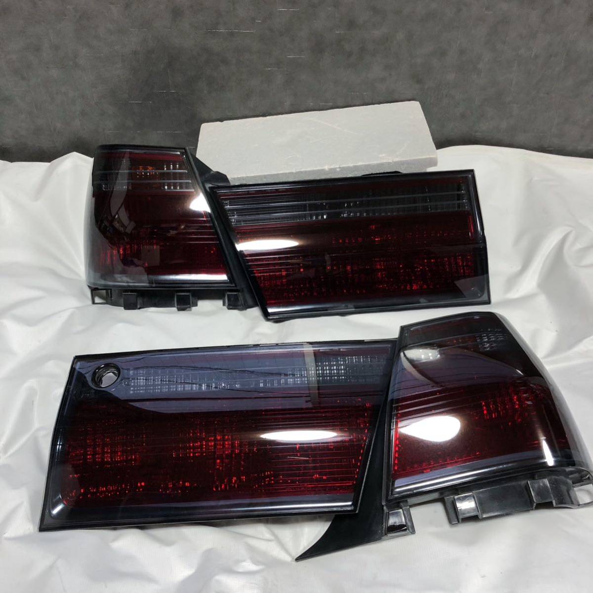 17クラウン用クリアテールランプ純正加工品!スモーク!旧車絶版当時物 
