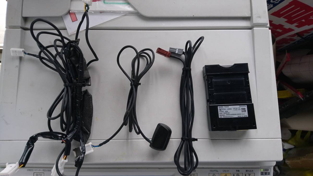 トヨタ純正 DENSO製ETC2.0車載器ビルトインタイプ　ビーコン付