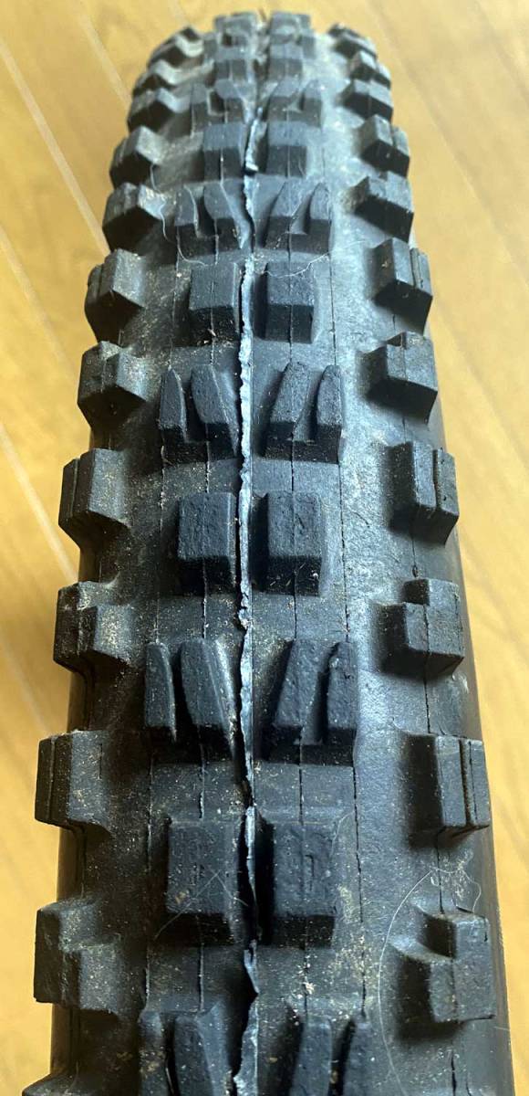 ★★ MAXXIS マキシス MINION DHF ミニオン 27.5×2.5 3C EXO TR チューブレスレディ ダウンヒルタイヤ　★★中古品★★_4