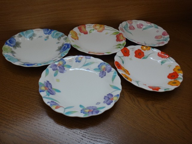 ungaro ウンガロ 花の絵柄 プレート 皿 5枚セット【未使用品レベル