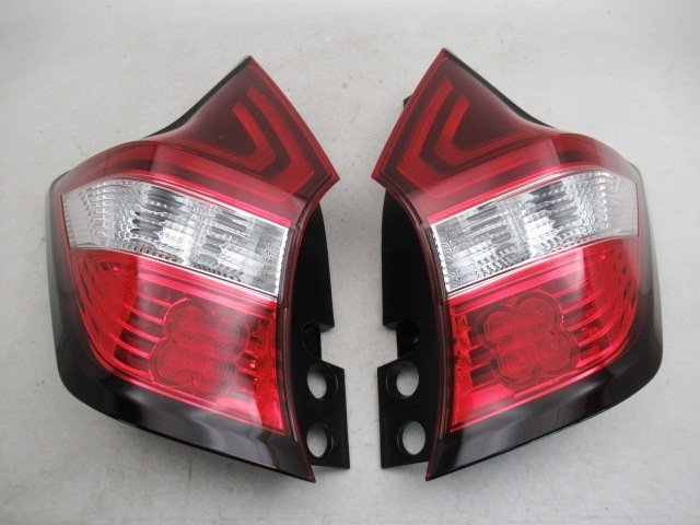 【即決有】 日産 ノート E12 後期 純正 左右 テールランプ テールライト ICHIKOH D202 (n083865)