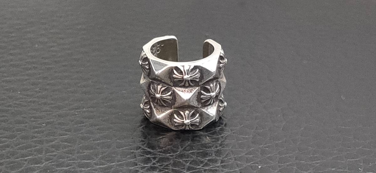 クロムハーツ CHプラス ピラミッドプラスイヤカフ シルバー925  