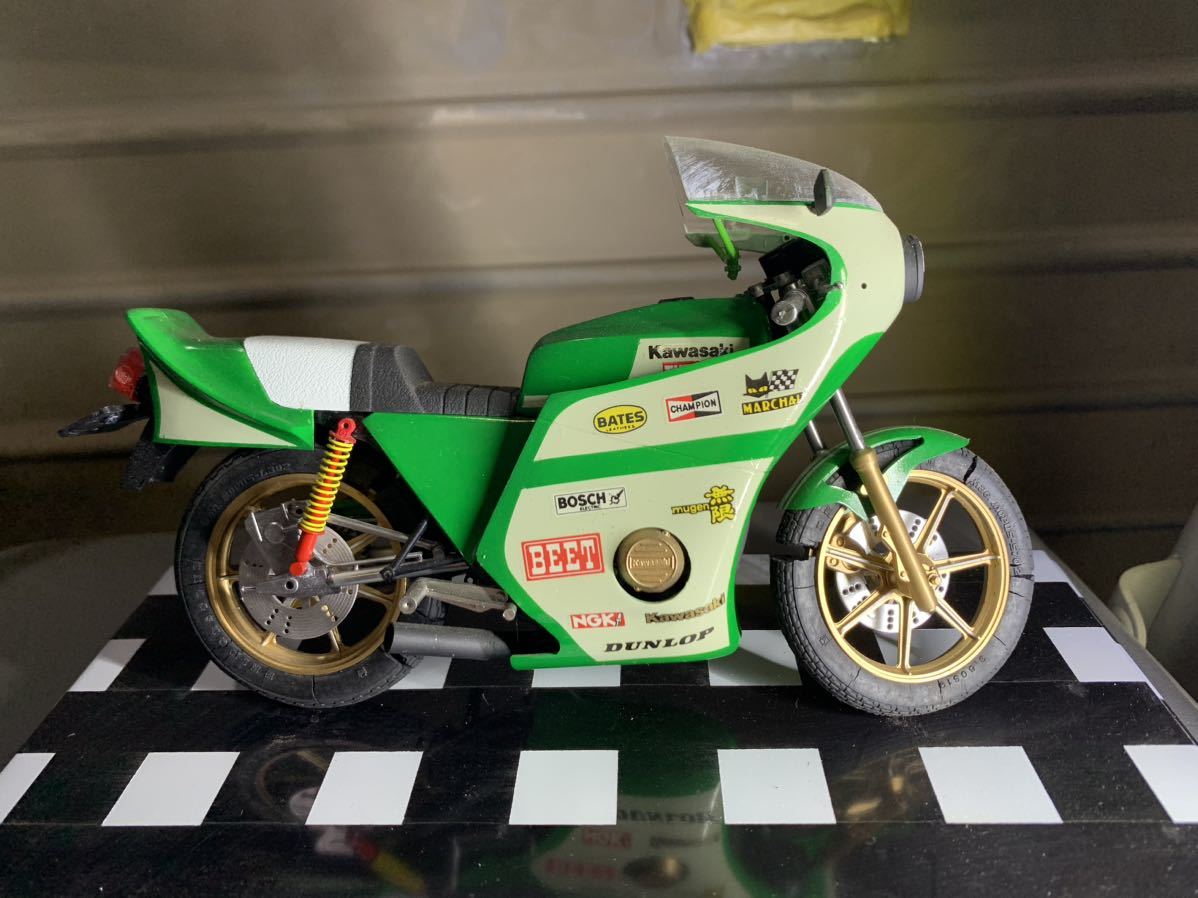 カワサキ Z400FX 1/12 完成品 プラモデル フルカウル バイク 旧車