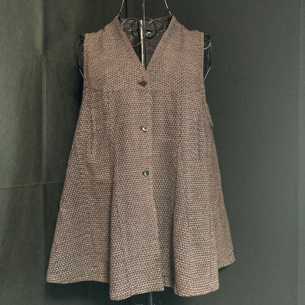 ☆儀右エ門 GIEMON ギエモン ベスト 上着 半纏 藍染 生地 刺し子 リメイク 素材 ハンドメイド 古布 絣 パッチワーク カスリ かすり (7644)