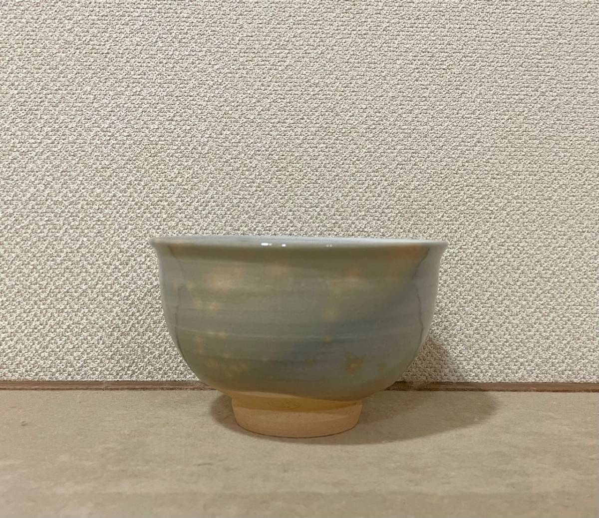 291160]煎茶道具 松本石亭 造 白磁陽刻煎茶碗 2種 魚文 牡丹唐草文 計9