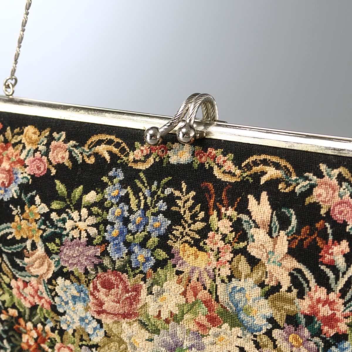 GN6523▽vintage プチポワン プチポアン Petit Point*花柄刺繍*口枠