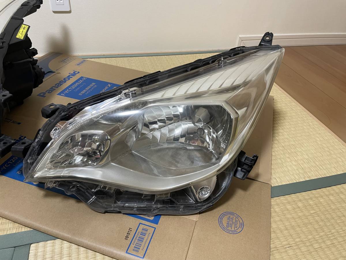 スバル　トレジア　HIDヘッドランプ　タイプユーロ　割れかけなし