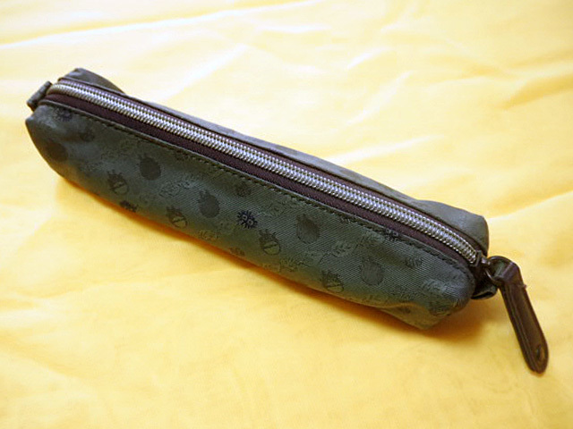 新品限定商品　シブリとなりのトトロ ペンケース ペンポーチ 筆箱・230624