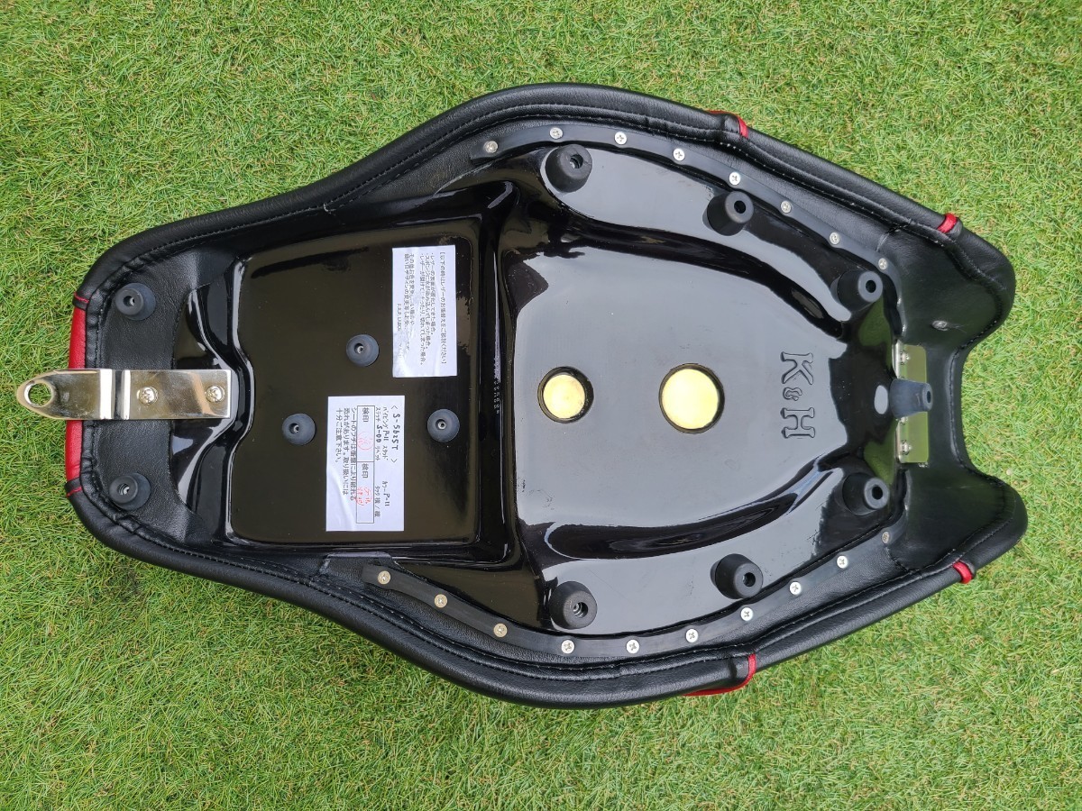 K&H スポーツスター シート スーパーローシート プレーン2 04