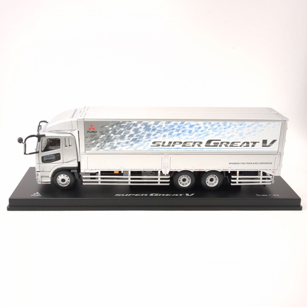 非売品】 MITSUBISHI FUSO 1/43 SUPER GREAT V トラック ウイング車 