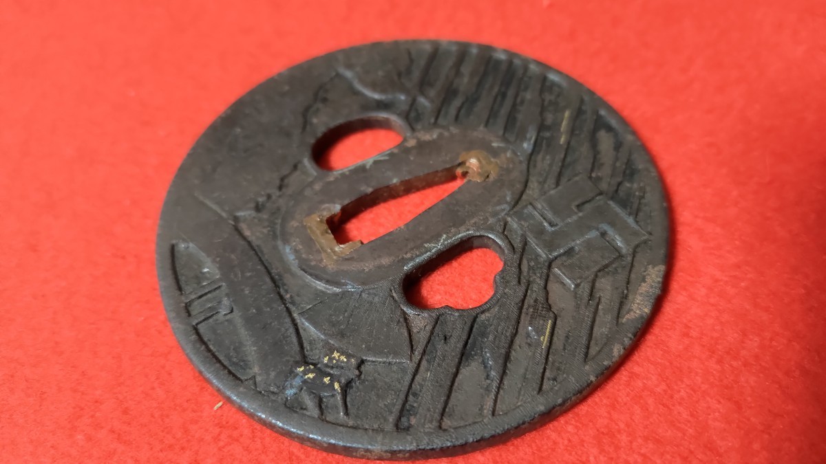 珍品 卍紋 江戸期金工作 刀鍔 鉄地鋤出彫 金銀布目