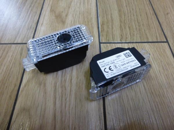 Audi 純正 Einstiegs LED Entry LED 新品未使用 アウディ/Audi 純正 アクセサリー LED ドアエントリーライト フォー