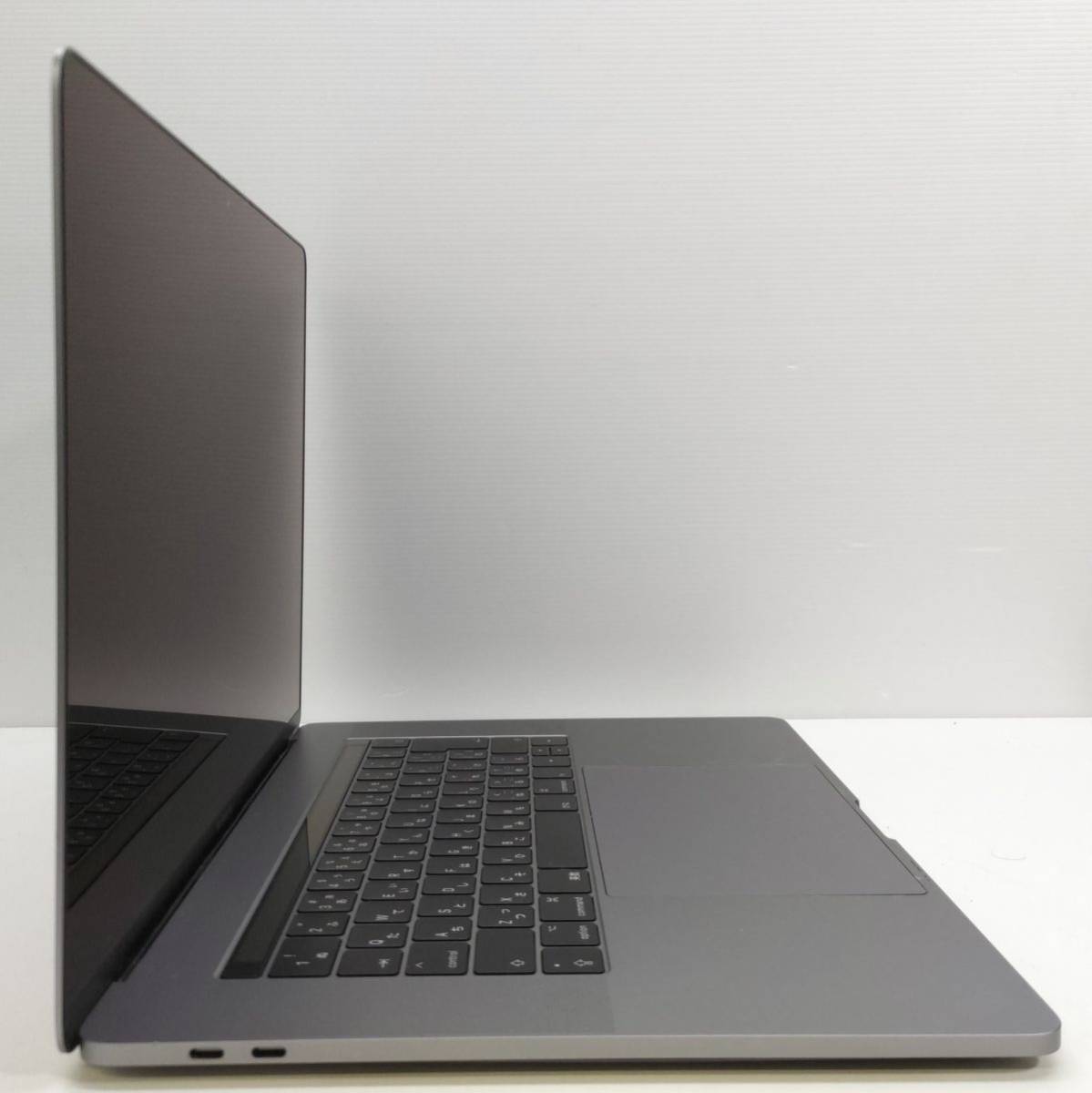 ジャンク MacBook Pro (15-inch， 2017) 通電不可 [M6897] Pro MacBook
