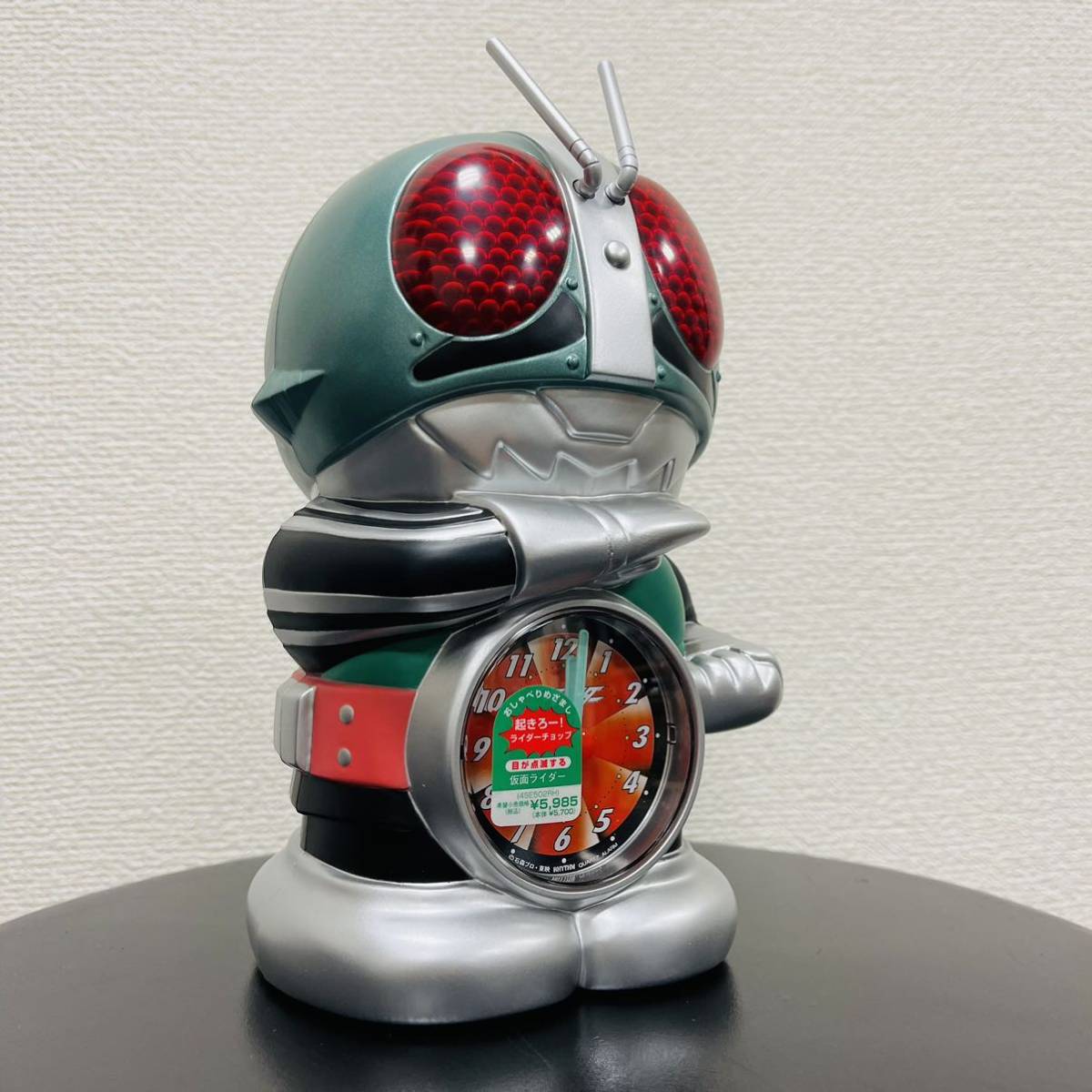 未使用品:リズム時計 仮面ライダー おしゃべり 目覚まし時計 (仮面 