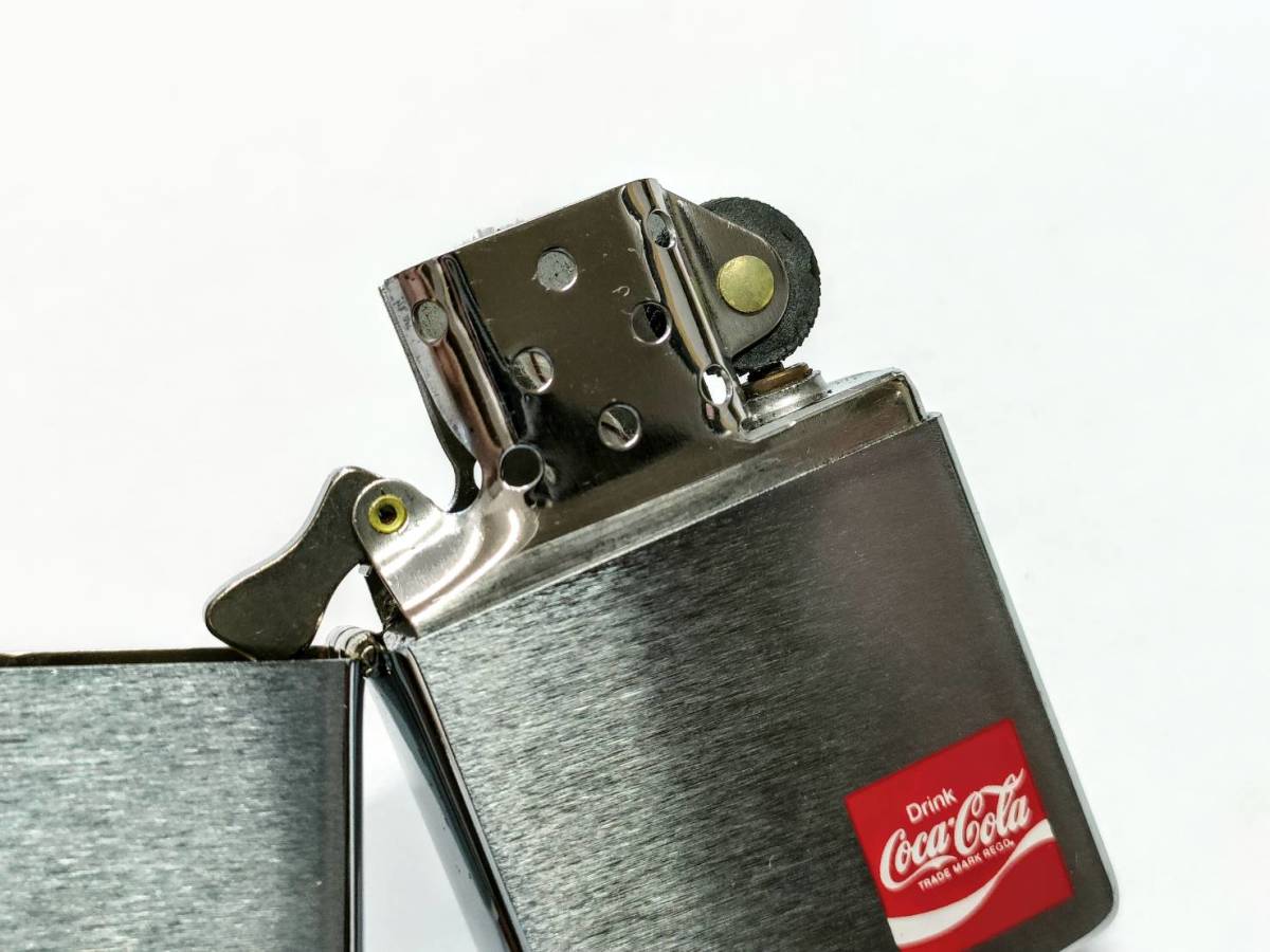 【未使用 保管品】 ZIPPO ジッポー Coca-Cola コカ・コーラ ロゴ オイルライター ブラッシュ加工