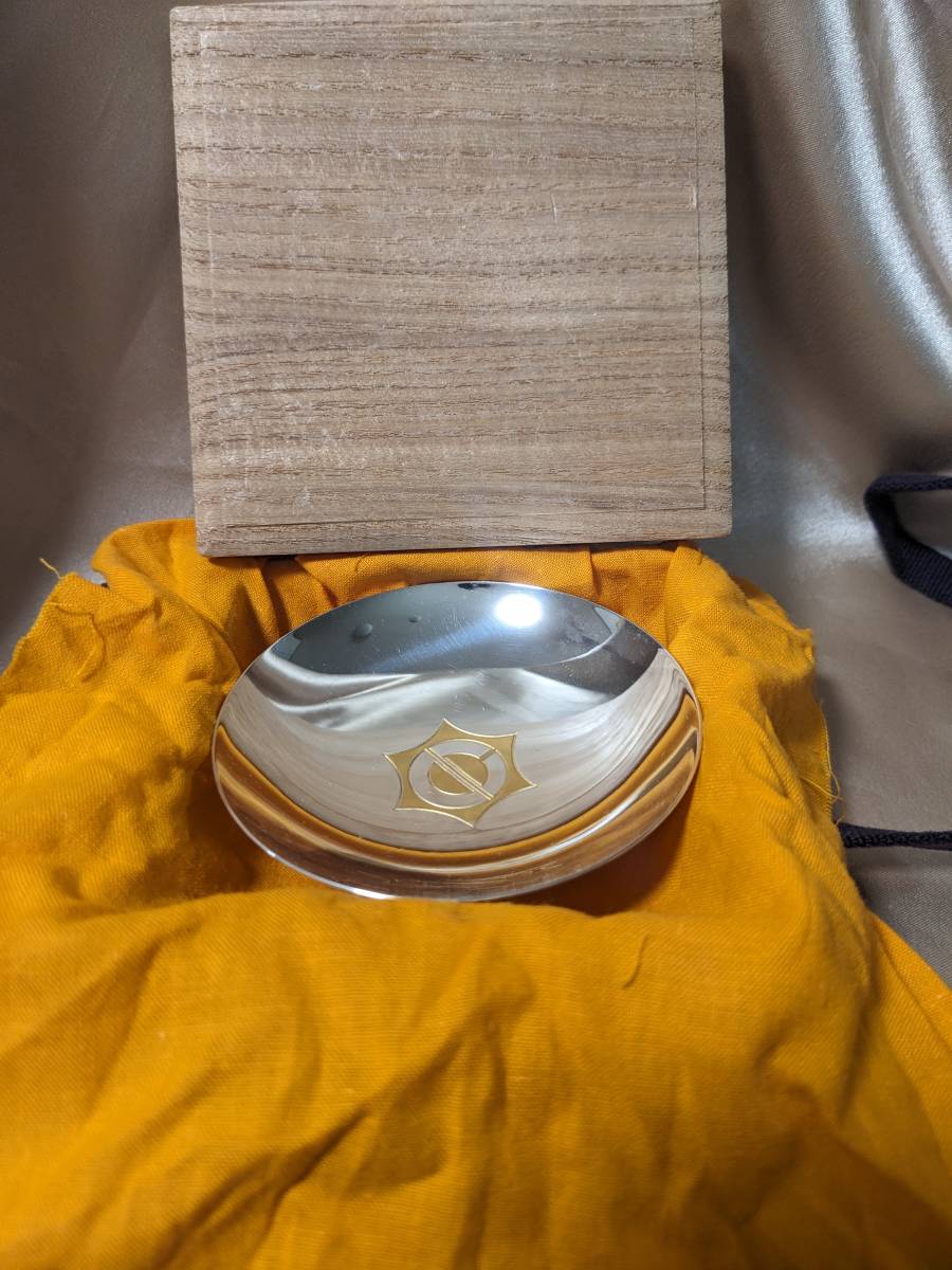 銀製 銀盃 銀杯 純銀刻印 台東区文字彫り 48g 径7.5cm 桐箱 美