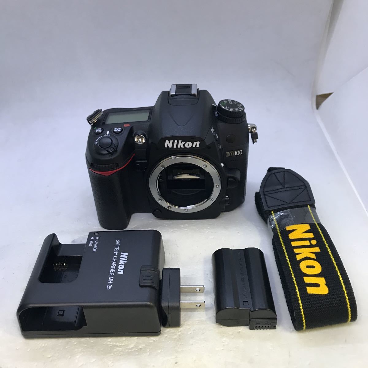 COOLPIX Nikon A100 ニコン クールピクス デジタルカメラ シルバー