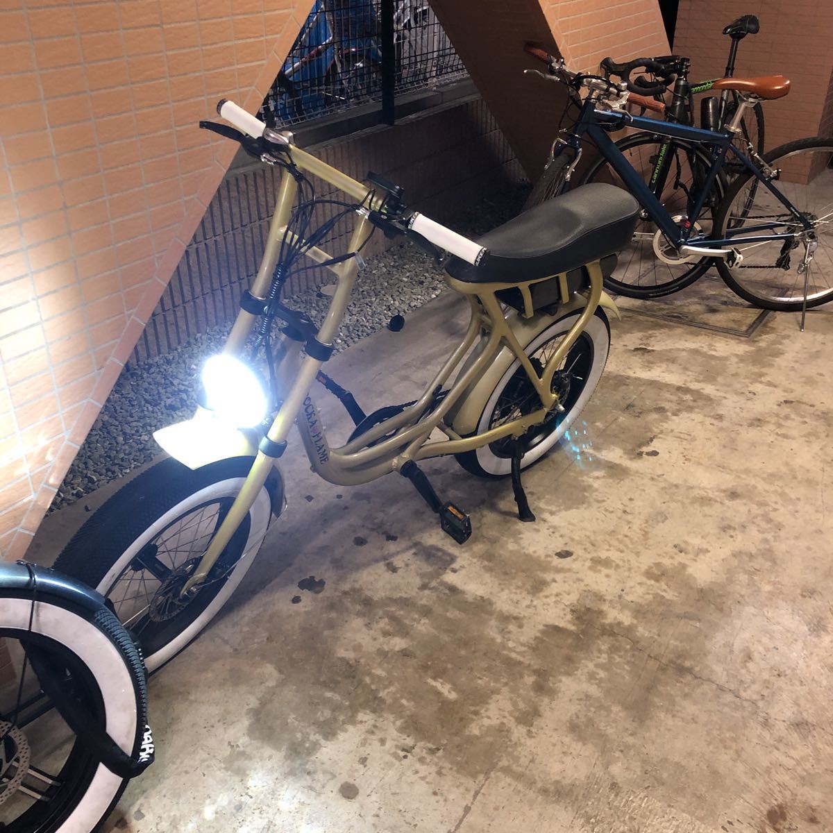 マカミ、ロカフレーム)電動アシスト　E-BIKE(イーバイク) 希少　ゴールド色