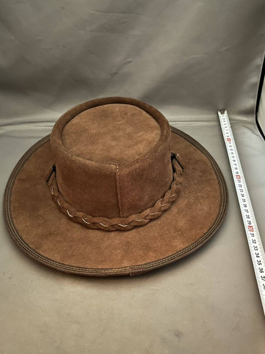 解体家屋から、オーストラリア　OVER LANDER ハット　帽子　サイズ不明、小さめです。
