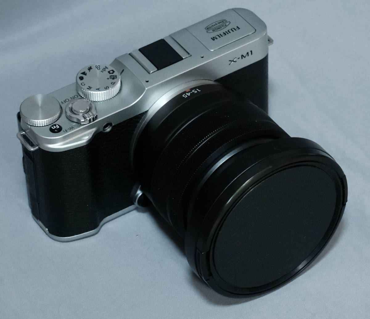 FUJIFILM(フジフィルム)Xシリーズ X-M1）レンズキット)シルバー 中古 X