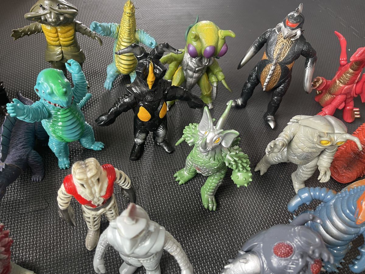 ウルトラマン怪獣 バンダイ 大量 まとめ売り ソフビ フィギュア