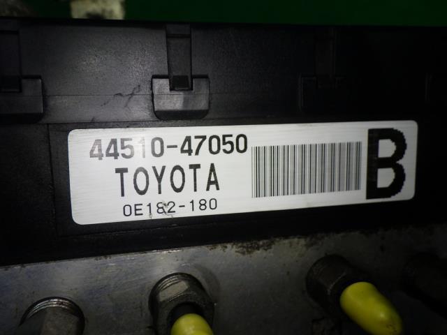 プリウス DAA-NHW20 ABSアクチュエーター