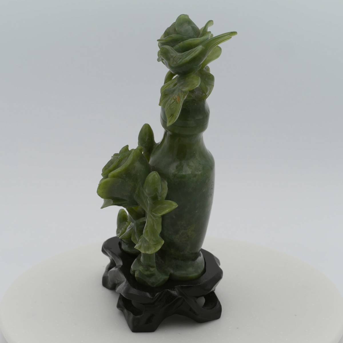 中国 翡翠中背壺瓶 薔薇と小鳥の彫刻 Green Jade Medium Tall Jar