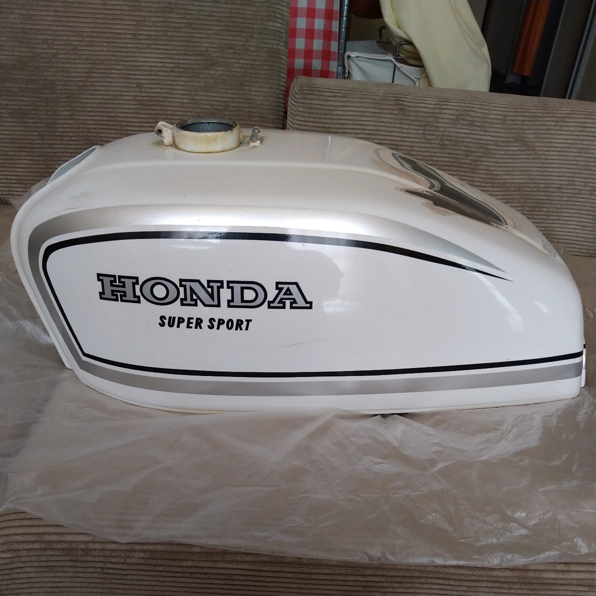 ガソリンタンク CB400F 398F用タンク タンク CB400F ガソリンタンク 黄