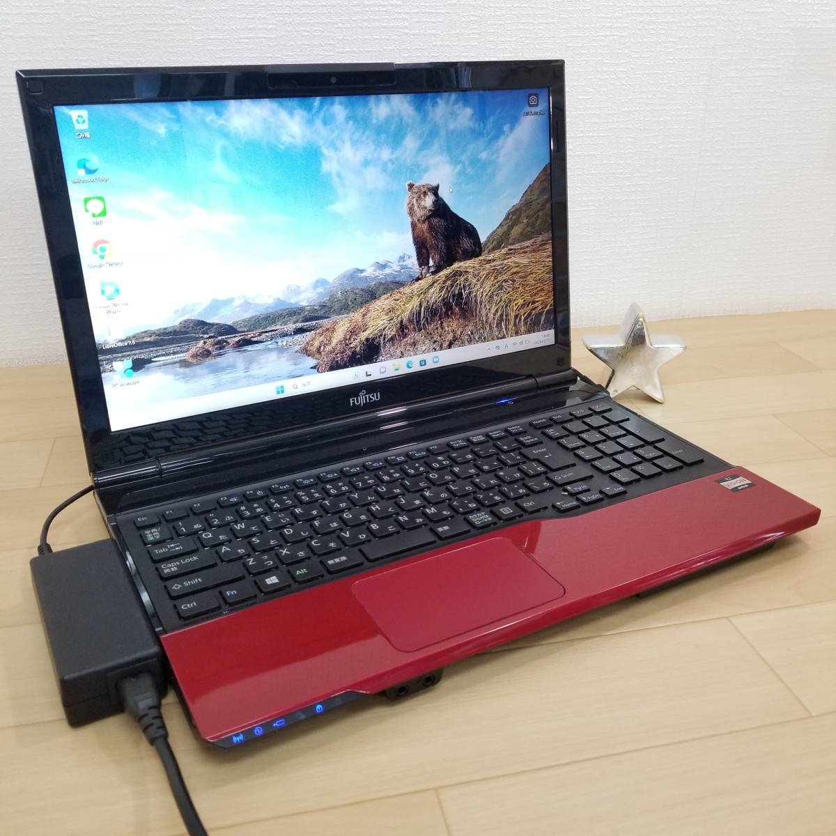 美品/即決特典付!新品SSD搭載/メモリ8GB/Office/スピード出荷/Win11