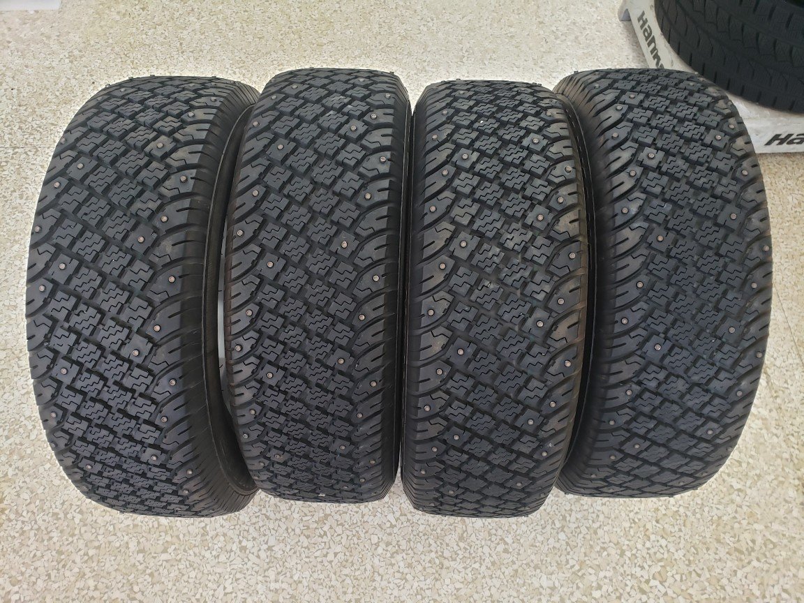 ◎希少スパイクタイヤ　205/65R15 HANKOOK　S-600 スタッドレス 4本セット カップピン　競技用　タイヤのみ送料無料