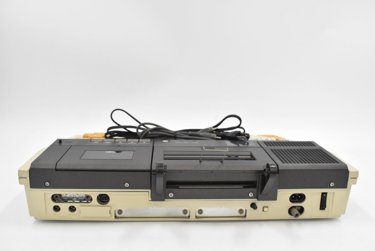 パソコン SHARP シャープ 8bit パーソナルコンピューター SHARP MZ-700