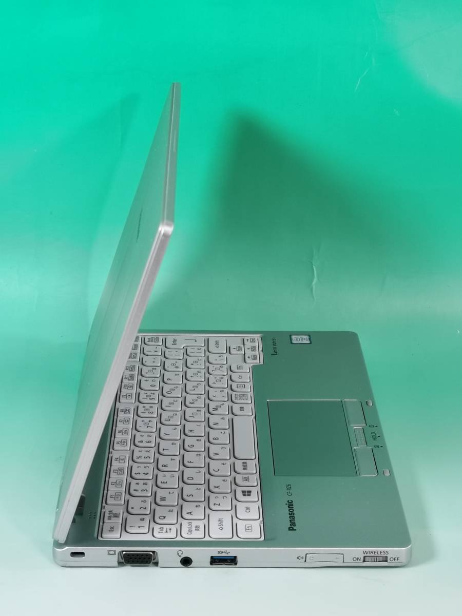 ○ 累積使用20時間 タブレットPC ○ Let's note CF-RZ6 ○ Core i5 7Y57