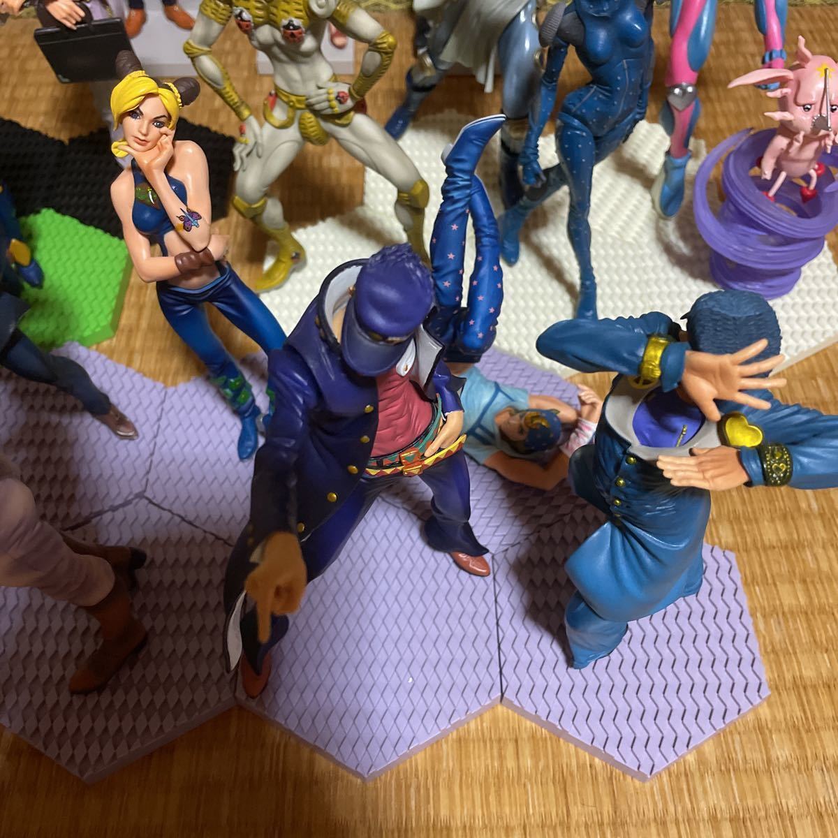 ジョジョの奇妙な冒険 DXコレクション ジョジョ フィギュア 