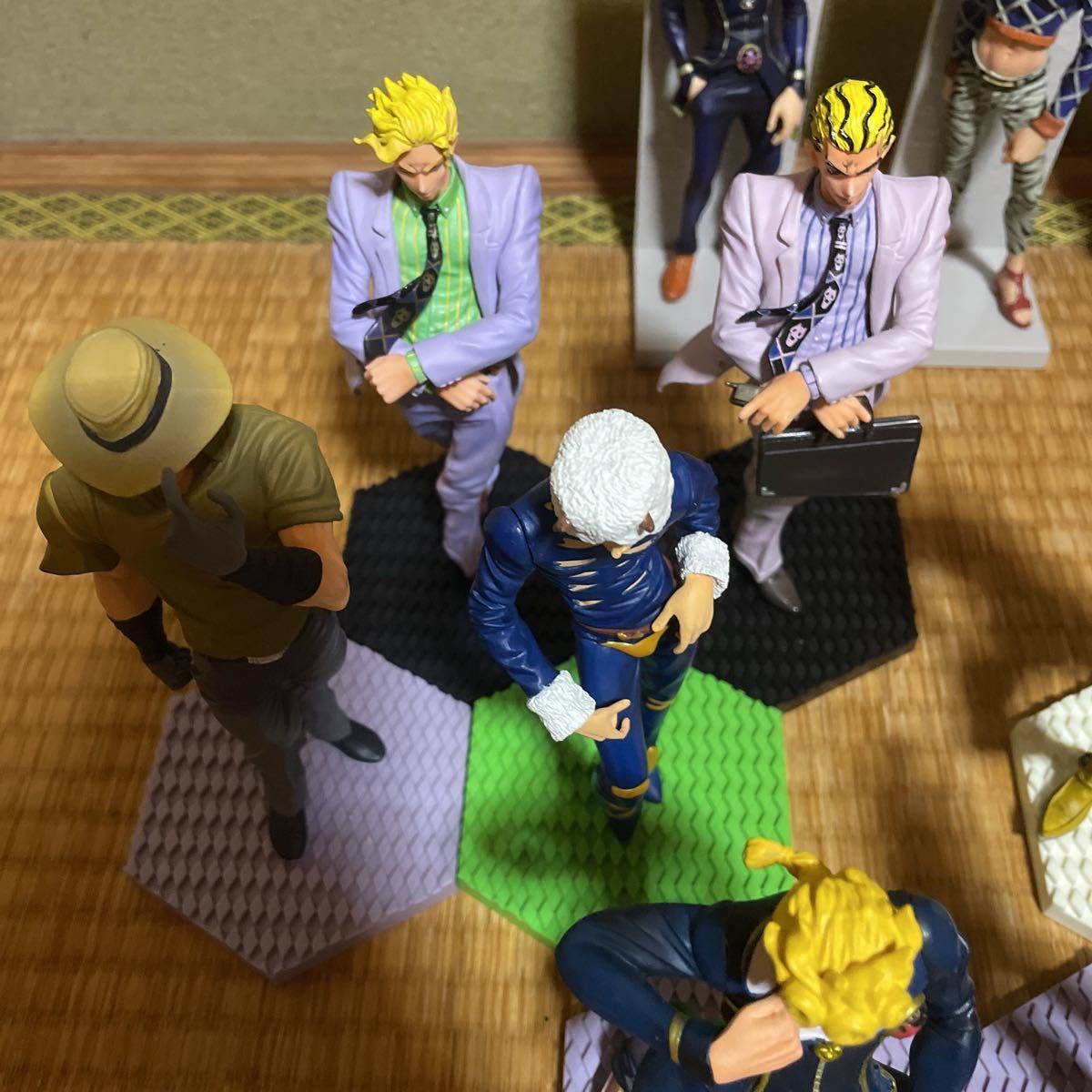 ジョジョの奇妙な冒険 DXコレクション ジョジョ フィギュア