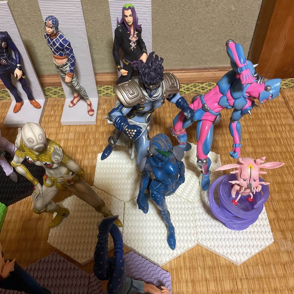 ジョジョの奇妙な冒険 DXコレクション ジョジョ フィギュア 