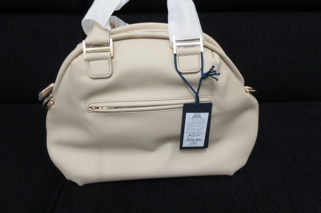 ベージュ ハンドバッグ　ムータマリン muta MARINE ムータマリン 2024年モデル ×Sobagni ファー ハンドバッグ