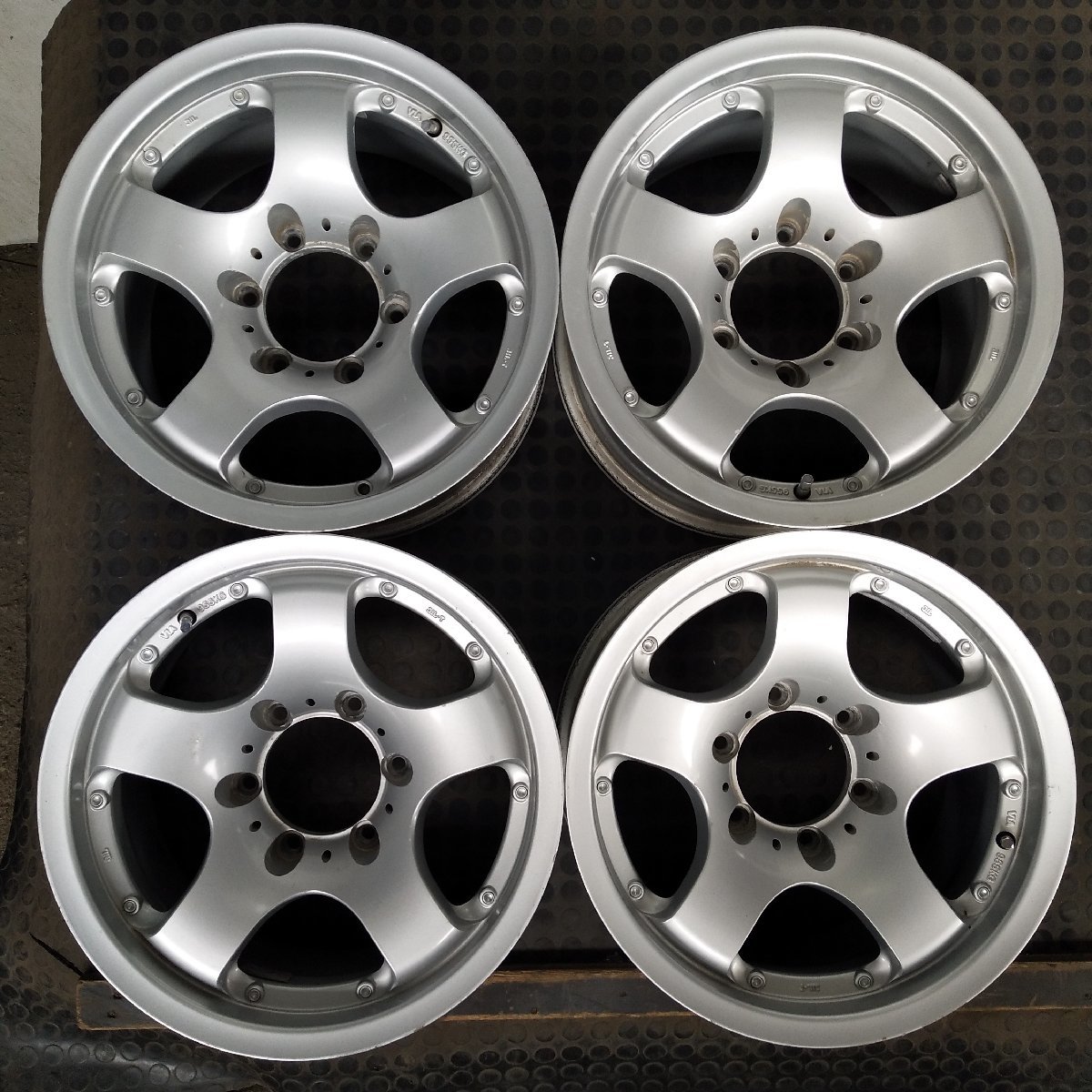 管理番号：Ｓ7-33【4本価格】【16×8J 6x139.7 ET+5 ハブ110】ランクル サーフ ハイエース等・店頭直接引取可能・下取り可能