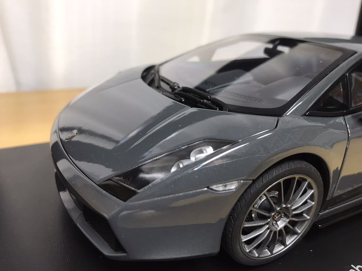 ランボルギーニ 1⁄18 ガヤルド スーパーレジェーラ オートアート LP570