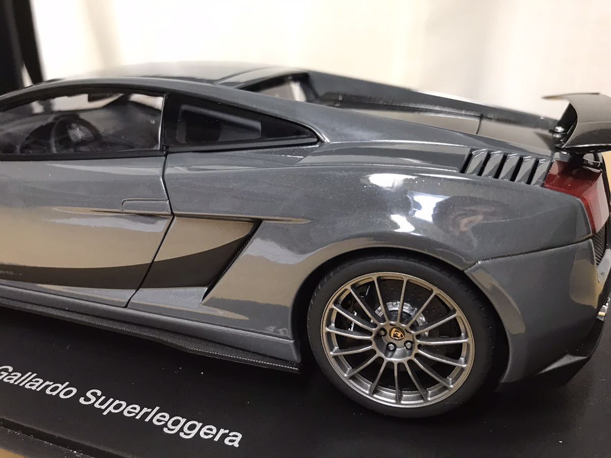 ランボルギーニ 1⁄18 ガヤルド スーパーレジェーラ オートアート LP570